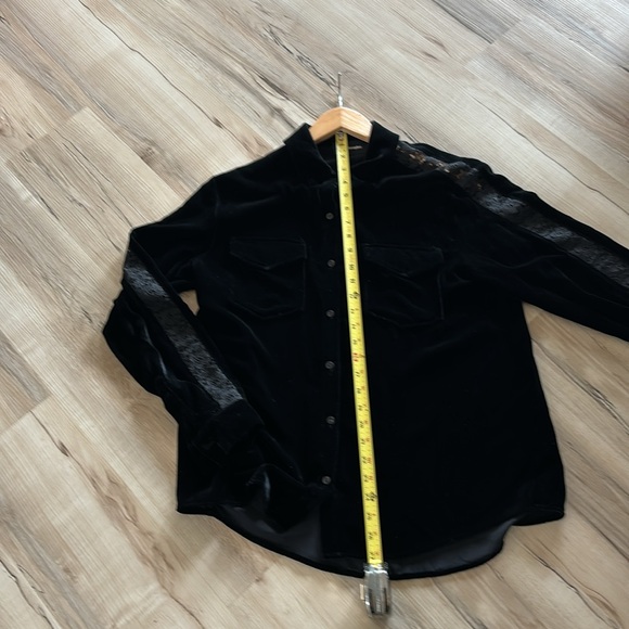Women’s Black velvet embroidered shirt - Picture 7 of 8
